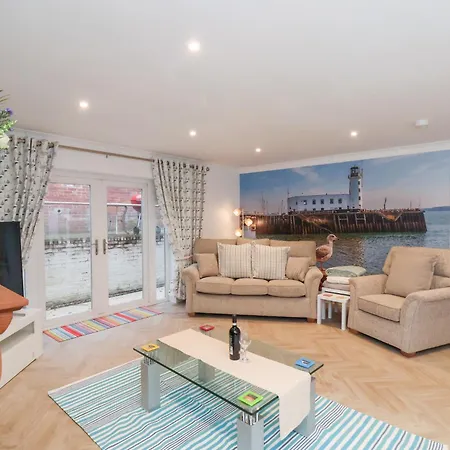 32 Quay Street Feriehus *