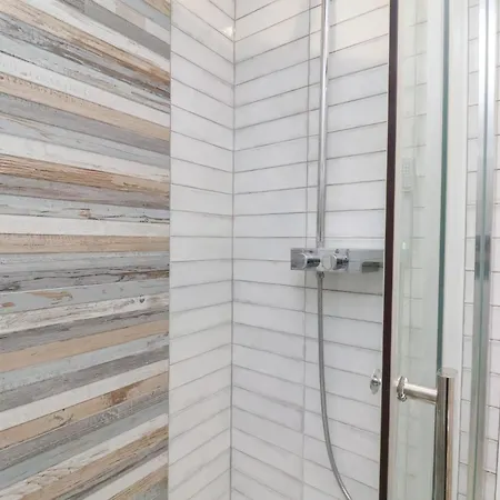 32 Quay Street * 스카버러