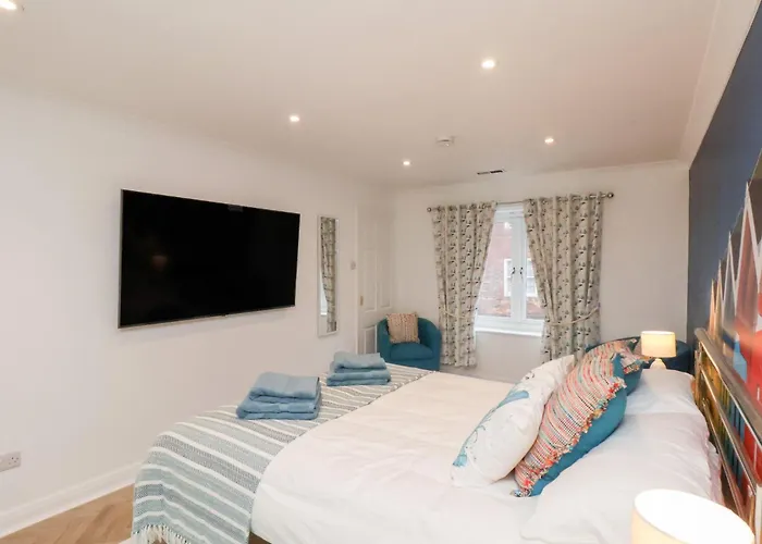 32 Quay Street * Scarborough